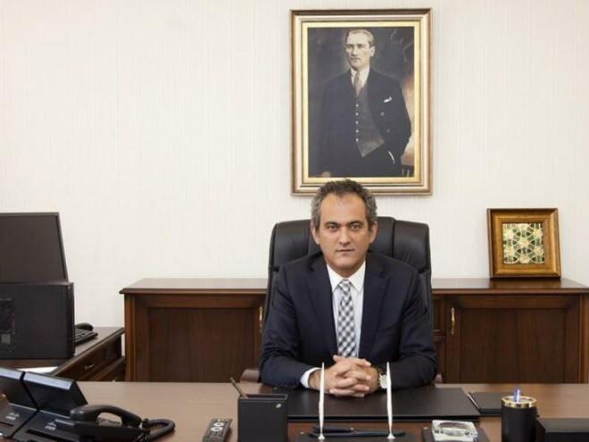 Milli Eğitim Bakanı Mahmut Özer'den sınav açıklaması