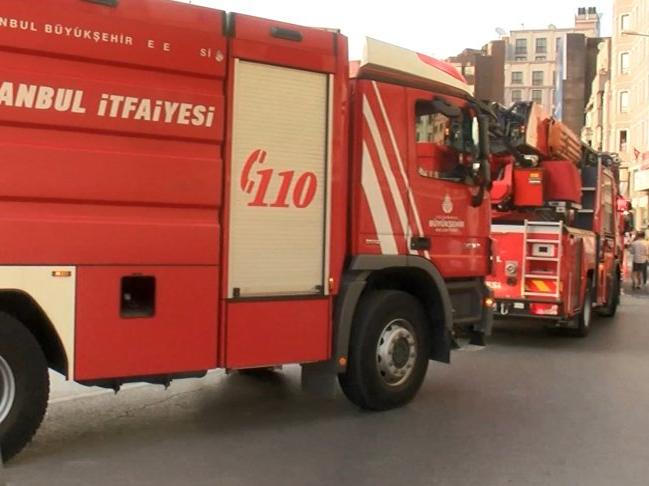 Beyoğlu'nda otelde yangın