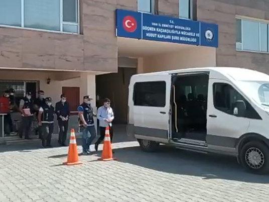 Otelinde kaçak göçmen saklayan otel sahipleri tutuklandı