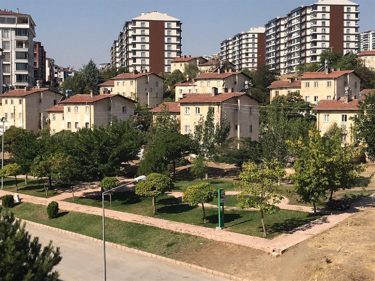 AKP'li belediyenin park alanlarını satışa çıkartmasına tepki