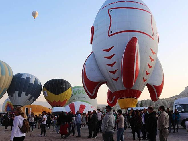 Kapadokya Balon Festivali başladı