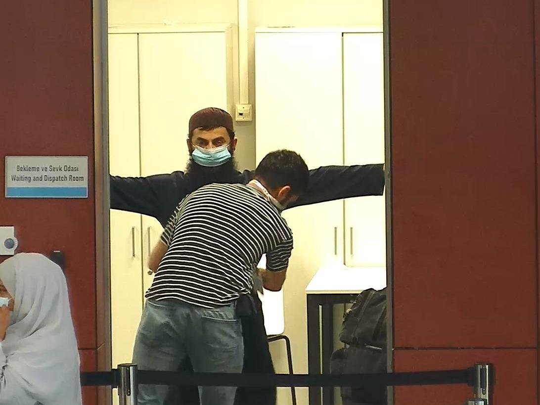 İstanbul Havalimanı'nda sahte pasaportlu IŞİD üyesi yakalandı