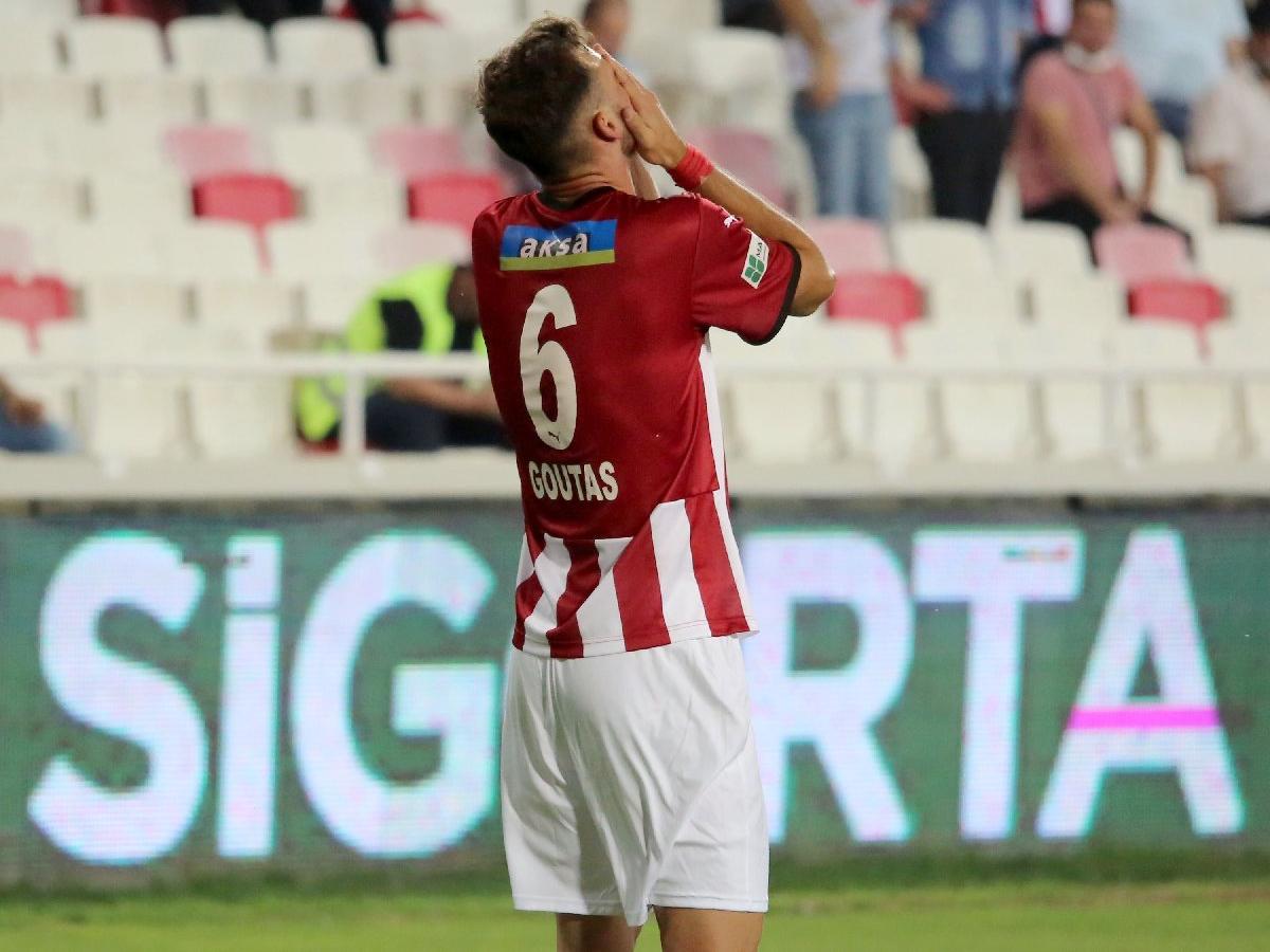 Sivasspor’da Dimitris Goutas golü attı, ağladı!