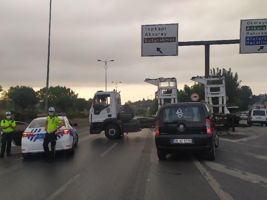 İstanbul'da Vatan Caddesi trafiğe kapatıldı