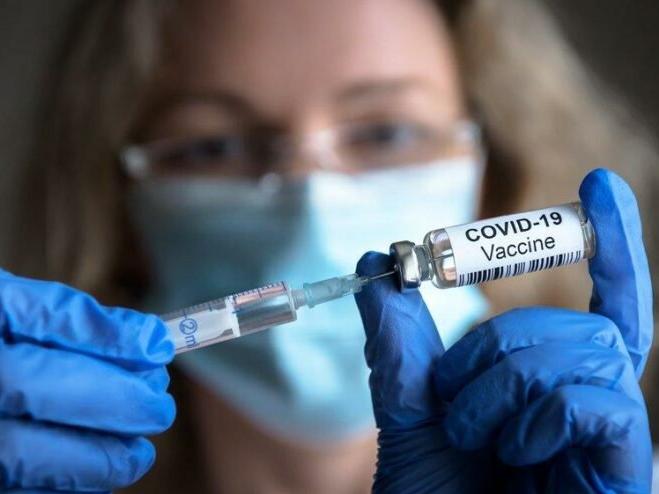 Moderna'nın corona aşısında 'siyah parçacıklar' bulundu