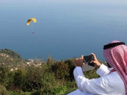 Arap turistler Karadeniz'e veda etmeye başladı