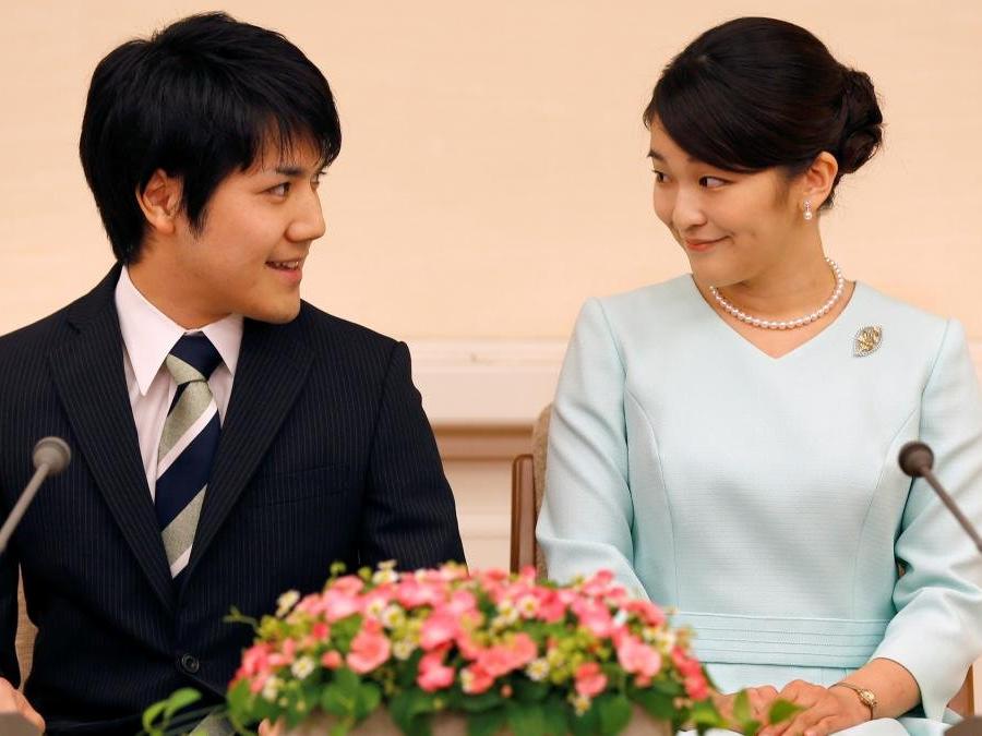 Geleneği bozarak evlenen Japon Prensesi Mako 11 milyon TL'yi reddetti