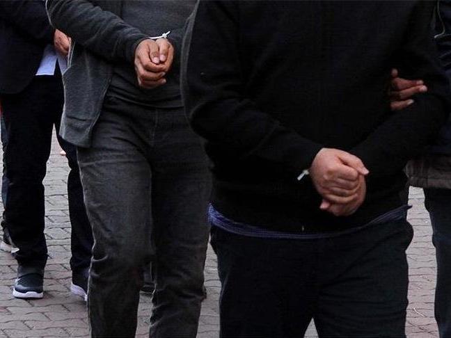Yunanistan'a kaçmaya çalışan 2'si FETÖ'cü üç kişi yakalandı