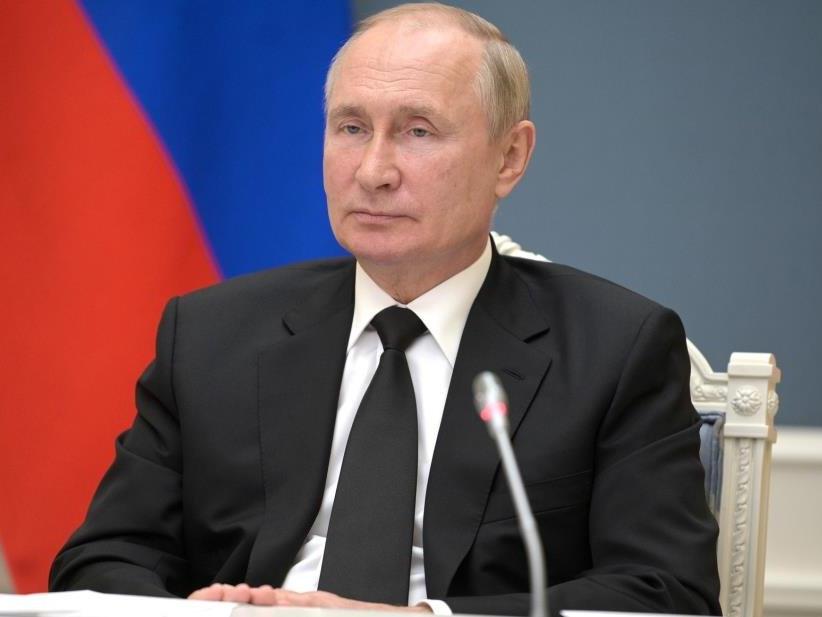 Putin: Afganistan'daki durumun dünya güvenliğini nasıl etkileyeceği bilinmiyor