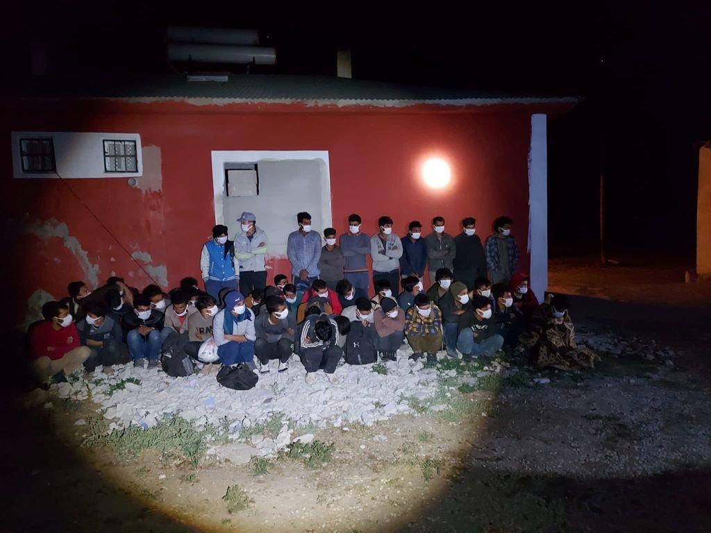Bodrumda 46 kaçak göçmen yakalandı