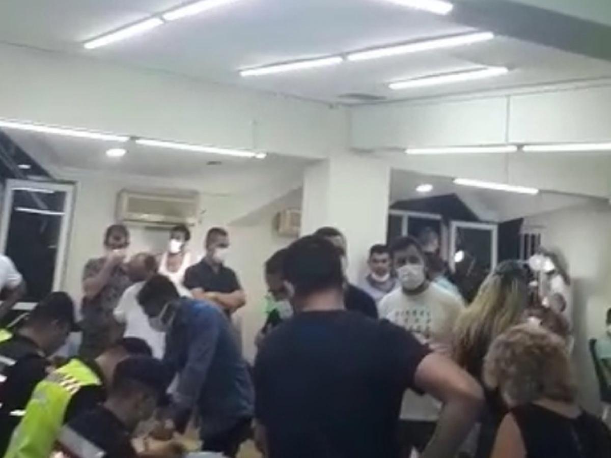 Sendika merkezine kumar baskını