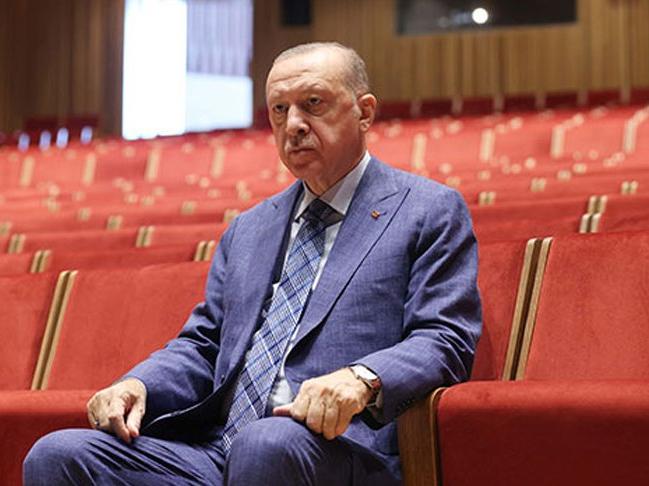 Cumhurbaşkanı Erdoğan'dan AKM ve Rami Kışlası'na ziyaret