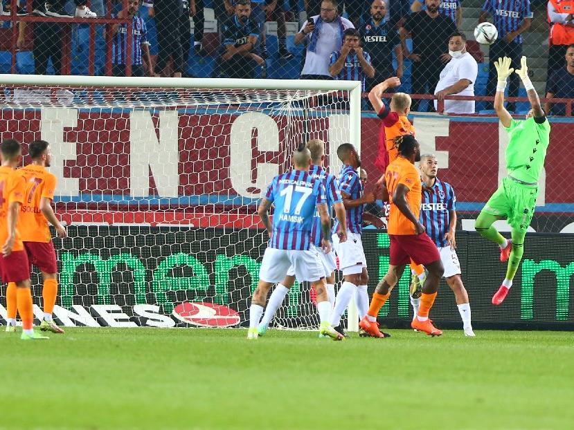 Trabzonspor-Galatasaray maçı nefes kesti! Muhteşem geri dönüş