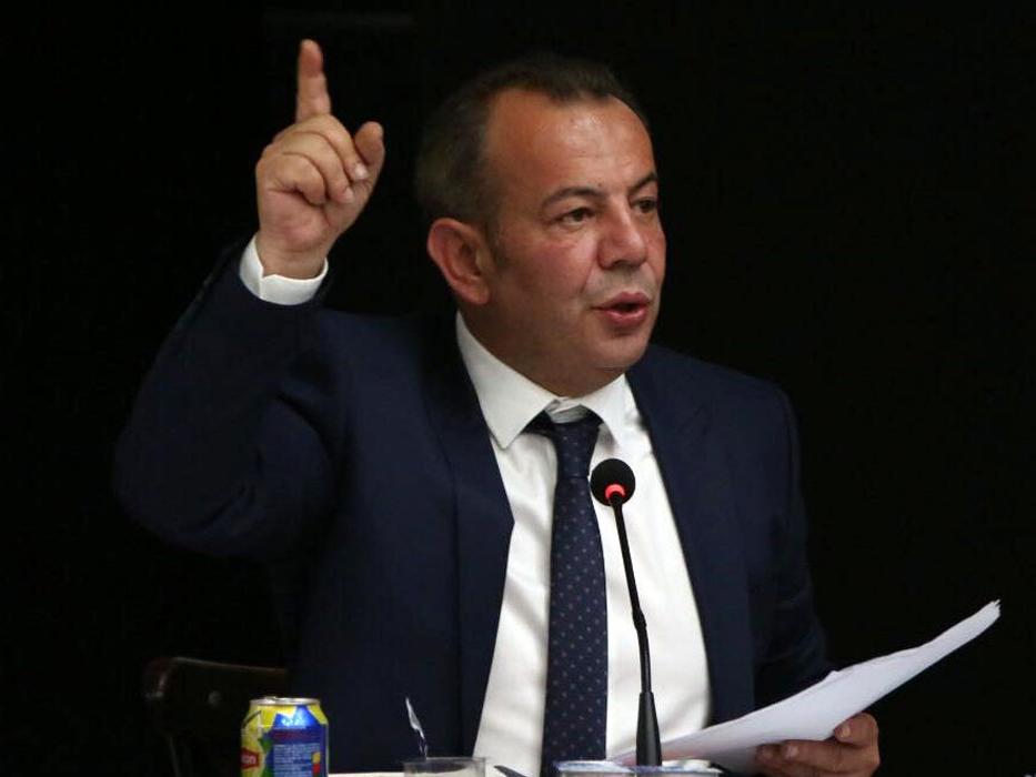CHP'li Başkan: İşe alınan 60 işçinin 58'i AKP'li