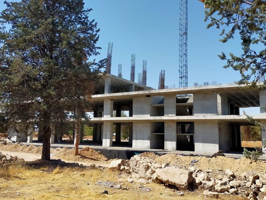 AKP’li Belediye’nin 9 buçuk milyonluk inşaatı yarım kaldı