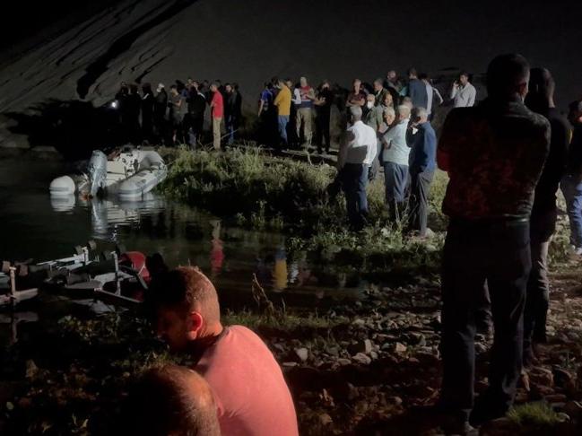 21 yaşındaki genç, Murat Nehri'nde boğuldu