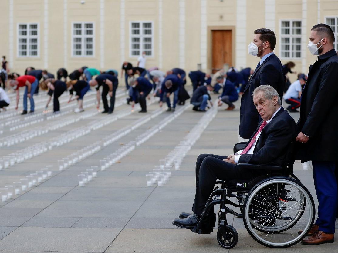 Çekya Cumhurbaşkanı Zeman hastaneye kaldırıldı