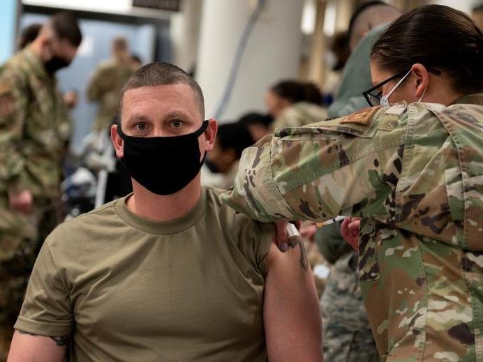 ABD Ordusunda aşı olmayanlar görevden alınabilecek