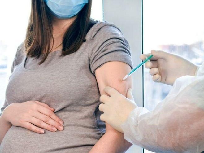 Bilim Kurulu üyesinden hamilelere aşı çağrısı