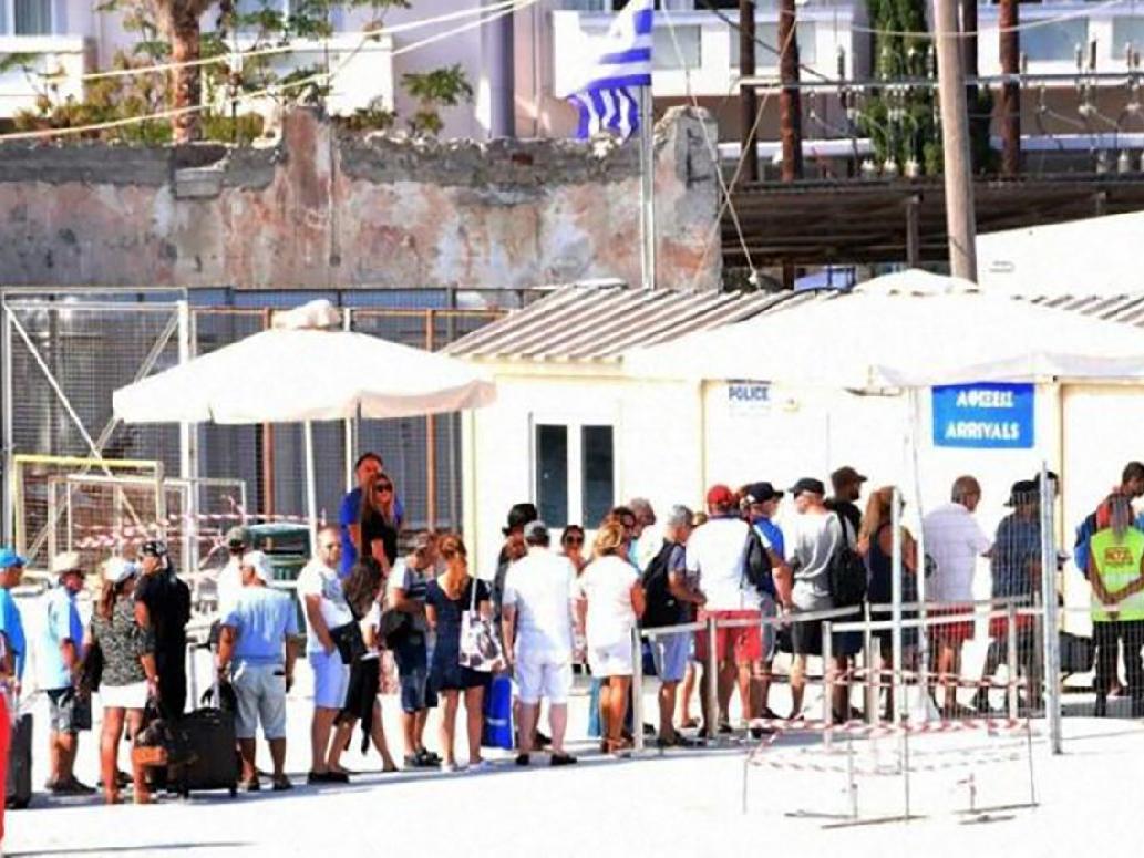 Kısıtlamalar kaldırılıyor: Yunanistan Türk vatandaşlarına kapıları açıyor