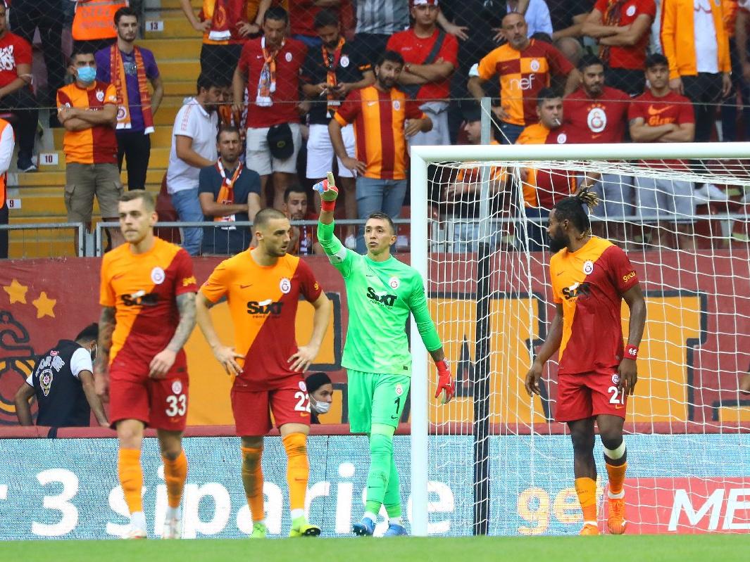 Galatasaray-Alanyaspor maçında son anlarda gelen gol seriyi bitirdi