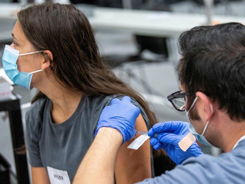 Pfizer/BioNTech'in Covid-19 aşısı ile ilgili çarpıcı araştırma: Delta varyantını azaltıyor