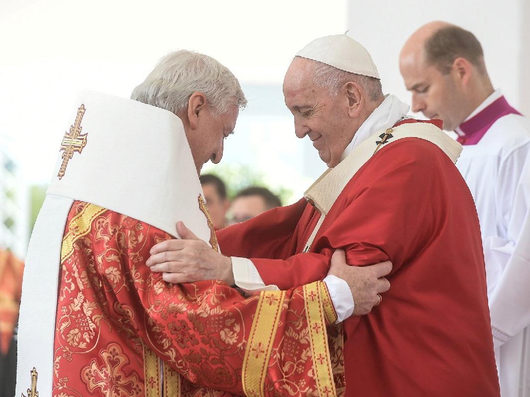 Vatikan'ı alarma geçiren kare: Papa'yla buluştuktan günler sonra coronaya yakalandı