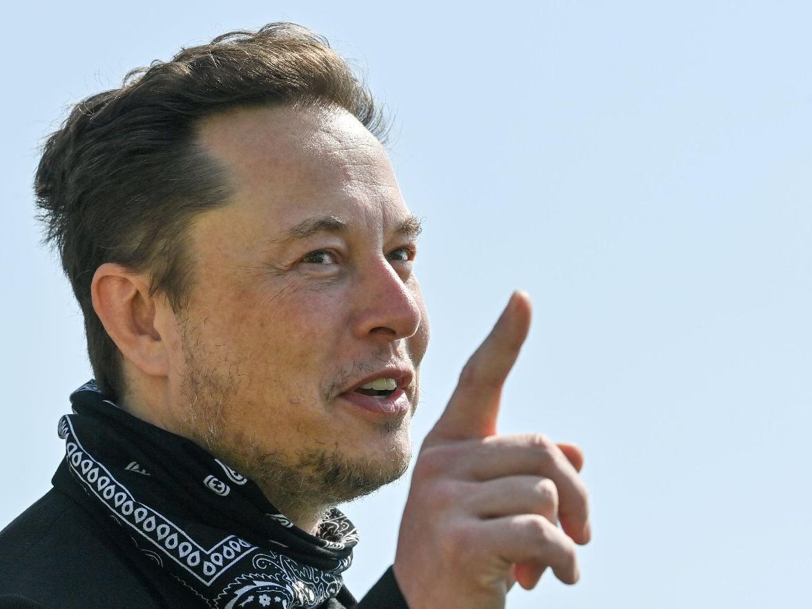 Tesla CEO'su Elon Musk: Çip krizi kısa sürede biter
