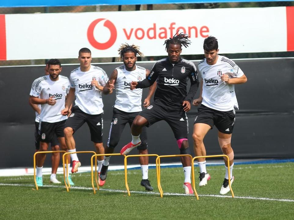 Beşiktaş'ta 3 futbolcu sakatlıktan döndü