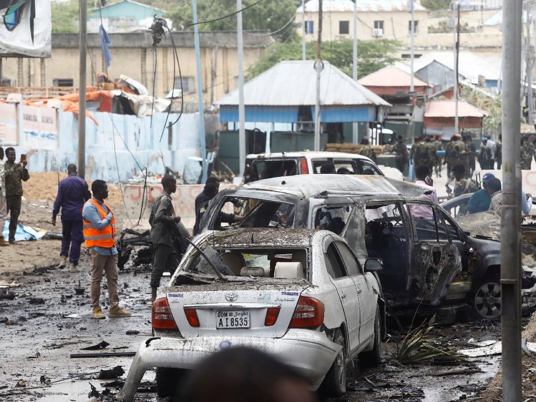 Somali'de Cumhurbaşkanlığı Sarayı yakınında bombalı saldırı: En az 8 ölü