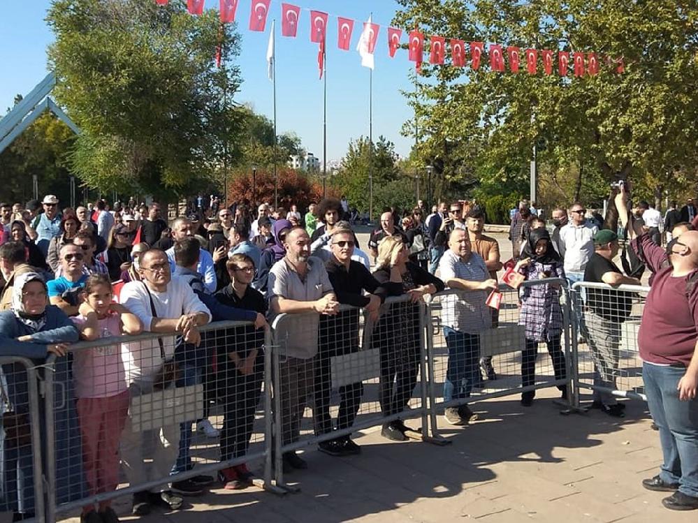 Aşı karşıtları bu kez Ankara'da miting düzenledi