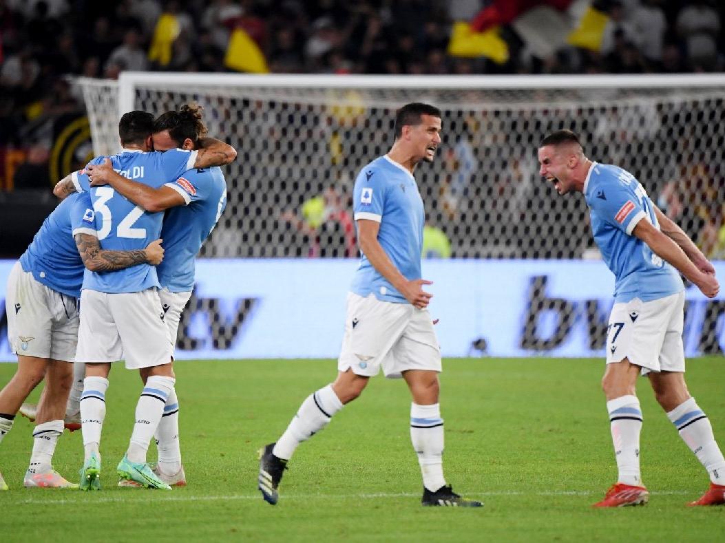 Lazio, Roma derbisinde sahadan zaferle ayrıldı: 3-2