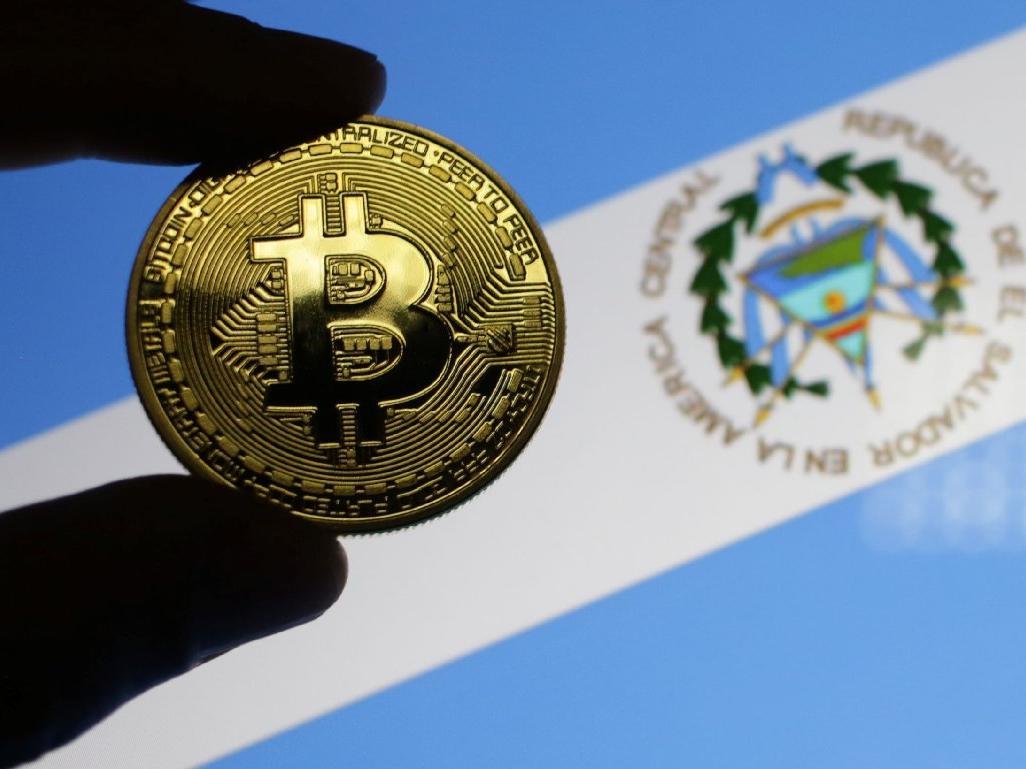 El Salvador'un Bitcoin deneyi sürüyor: Üç kişiden biri kullanıyor
