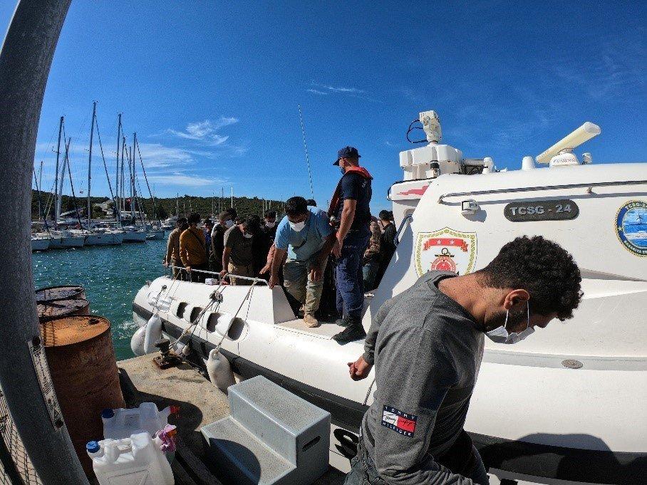 Yunanistan unsurlarının geri ittiği 197 göçmen kurtarıldı