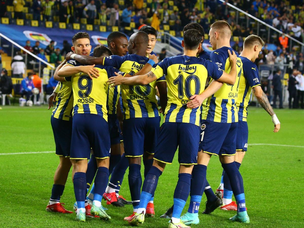 Fenerbahçe Olympiakos maçı hangi kanalda, saat kaçta? Fenerbahçe Olympiakos maçı bekleniyor...