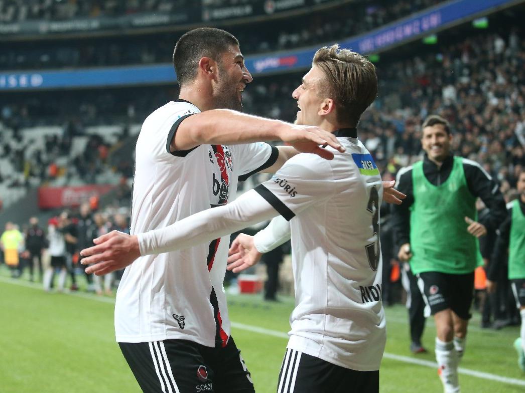 Beşiktaş, Sivasspor'u Güven Yalçın ile geçti: 2-1