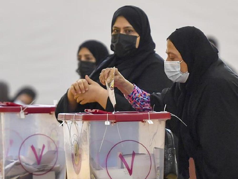 Katar'da ilk kez yapılan seçime katılım yüzde 44'te kaldı