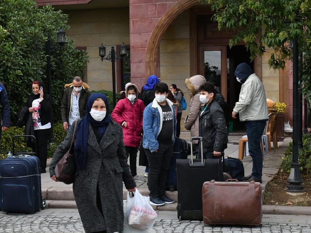 Esenyurt Belediyesi, Suriyelileri ülkelerine gönderiyor! İlk kafile yola çıktı
