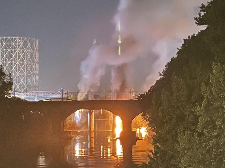 İtalya'da tarihi köprüde yangın çıktı