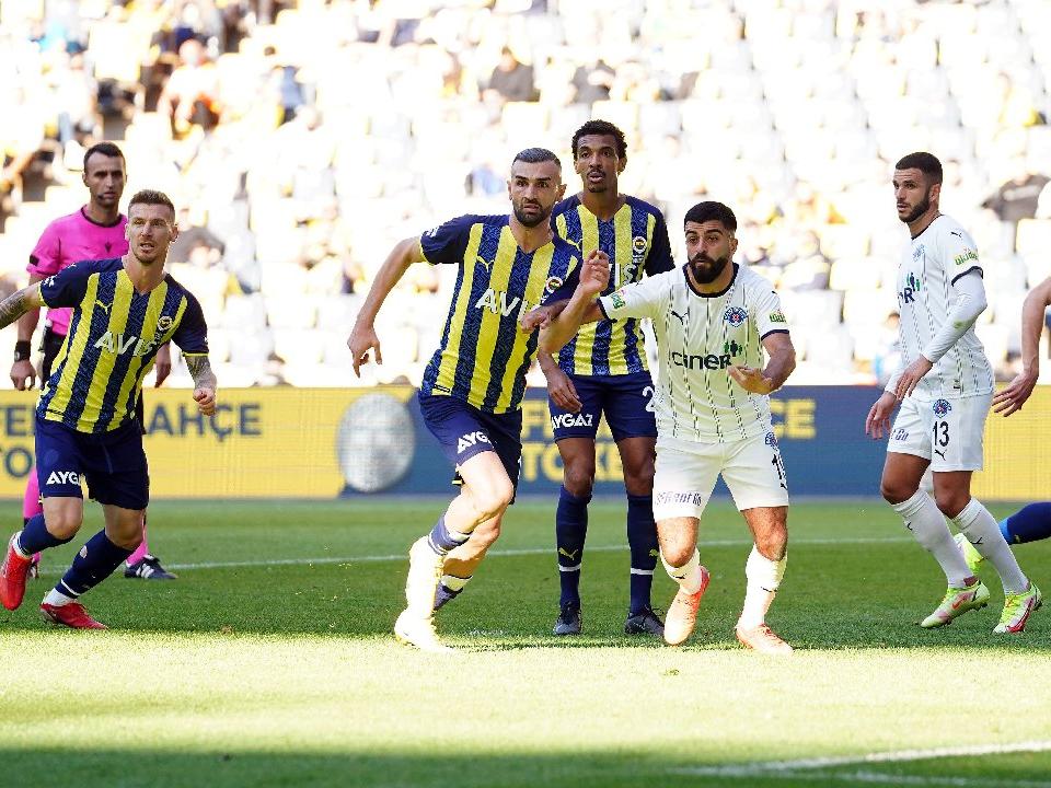 Fenerbahçe Kasımpaşa'yı geçti, koltuğu geri aldı