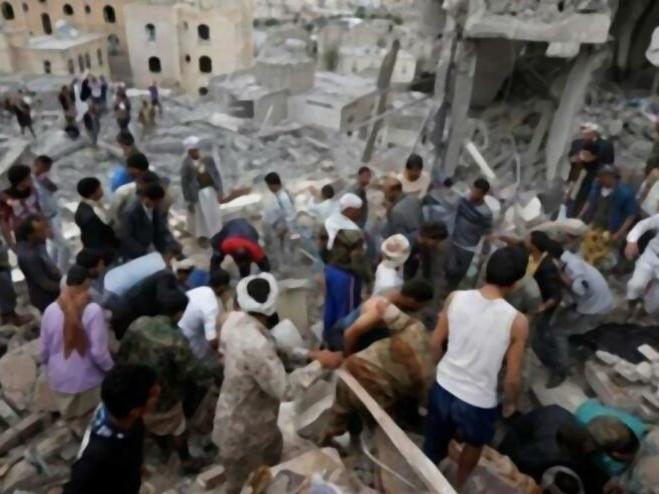 Yemen'de Husilerden füzeli saldırı: 8 ölü, 14 yaralı