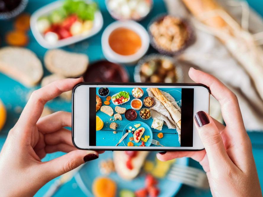 Uzmanlar uyardı: Instagram'da yemek fotoğrafı paylaşmak kilo aldırıyor