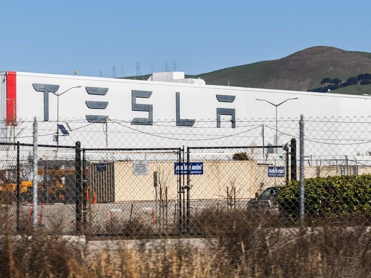 4 yıllık davada son karar açıklandı: Tesla 137 milyon dolar ödeyecek