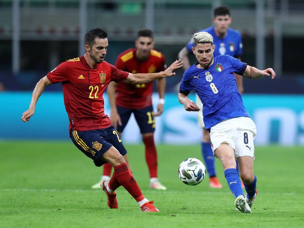 İtalya İspanya maçında üç gol bir kırmızı kart! İlk finalist belli oldu