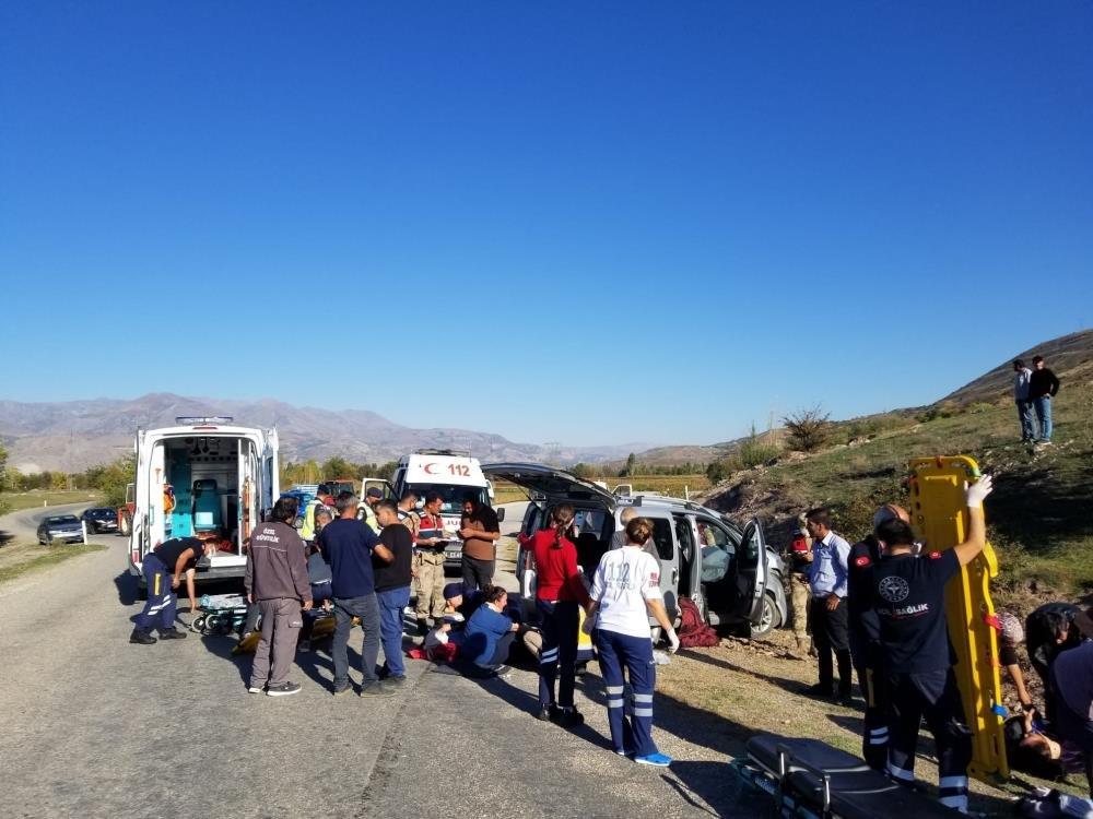 Erzincan’da trafik kazası: 7 yaralı