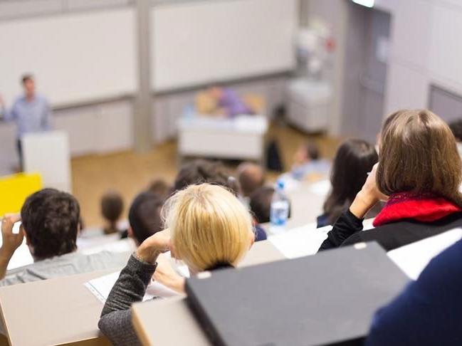 Üsküdar Üniversitesi 63 akademik personel alacak