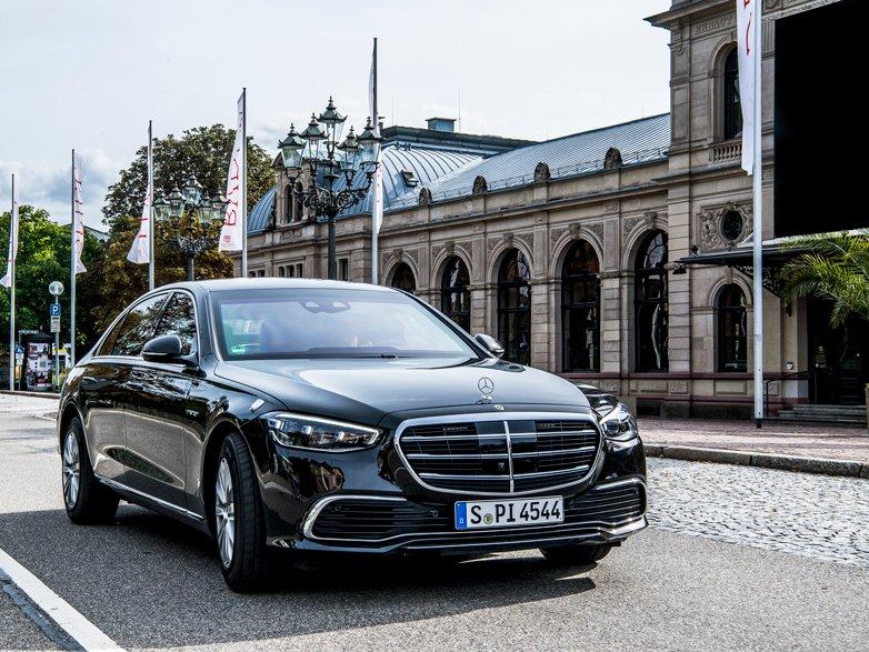 Scholz'un zırhlı Mercedes'i hazır: 1.3 milyon euro değerinde