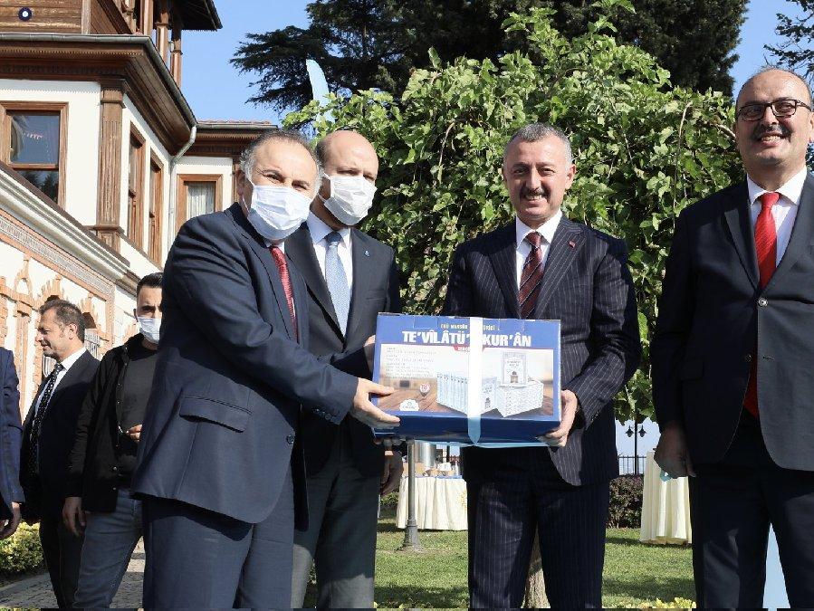 Bilal Erdoğan, AKP'li belediyenin Ensar Vakfı'na verdiği tarihi köşkün açılışını yaptı