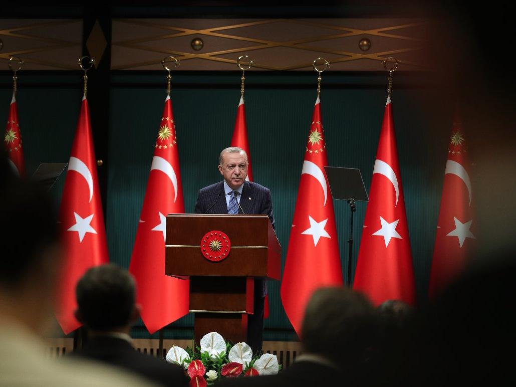 'TL'ye dönün' diyen Erdoğan'ı vatandaş dinlemedi, 90 milyar dolar biriktirdi