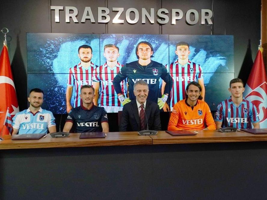 Trabzonspor 4 futbolcusuyla sözleşme yenildi